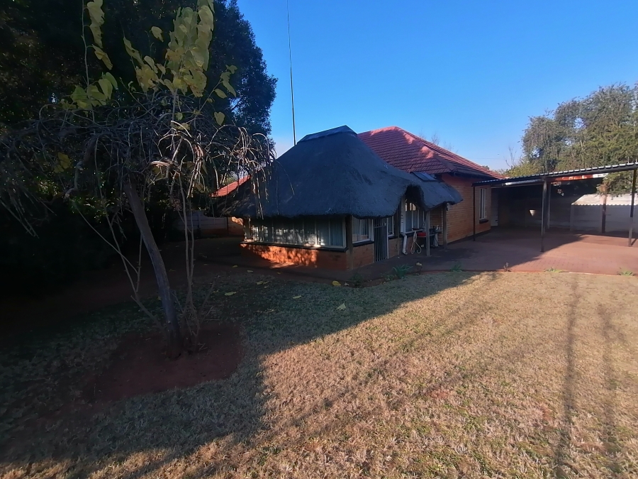 3 Bedroom Property for Sale in Stilfontein North West